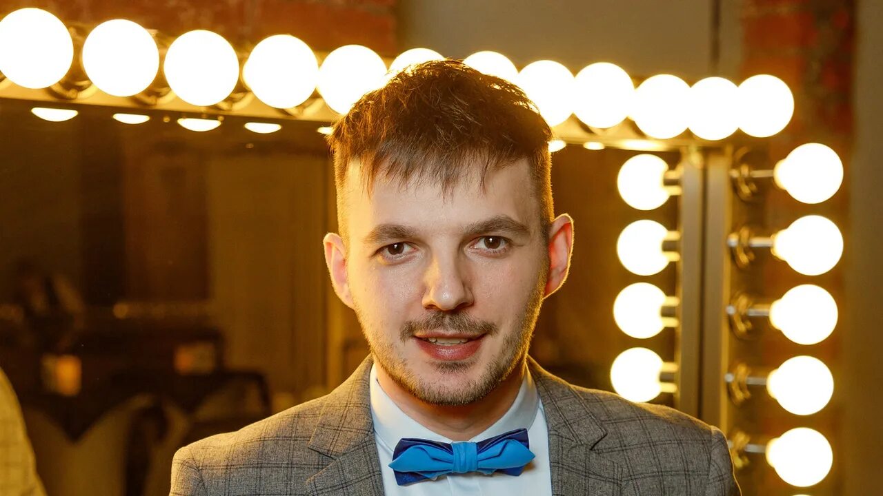 Тот самый бабичев ютуб. Бабичев музыкальный критик.