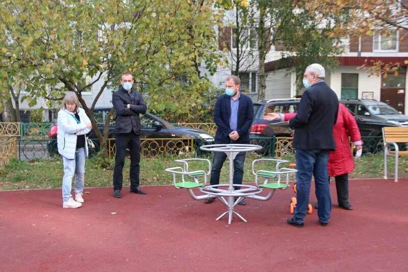 алексей борисович аветисян краснознаменск зам главы. краснознаменск 2010. краснознаменск площадь города. г краснознаменск московская область. глава города краснознаменска московской области.