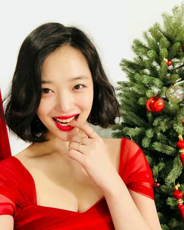 Sulli. Чхве Солли. Солли айдол. Солли 2019.