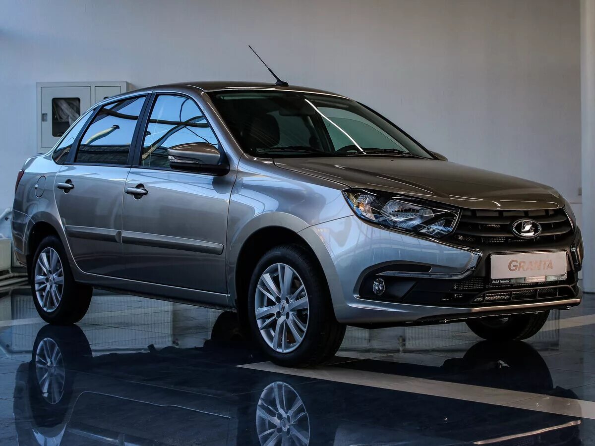 Ваз 2190 лифтбек. Лада гранта универсал 2019. Лада рф-90. Lada гранта 2019. Гранта 2019 характеристики.