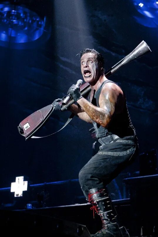 Тилль линдеманн в далекий край. Тилль линдеманн 2009. till lindemann 2010. тилль линдеманн 1998. тилль линдеманн 2005.