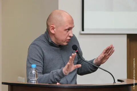 Н депутат