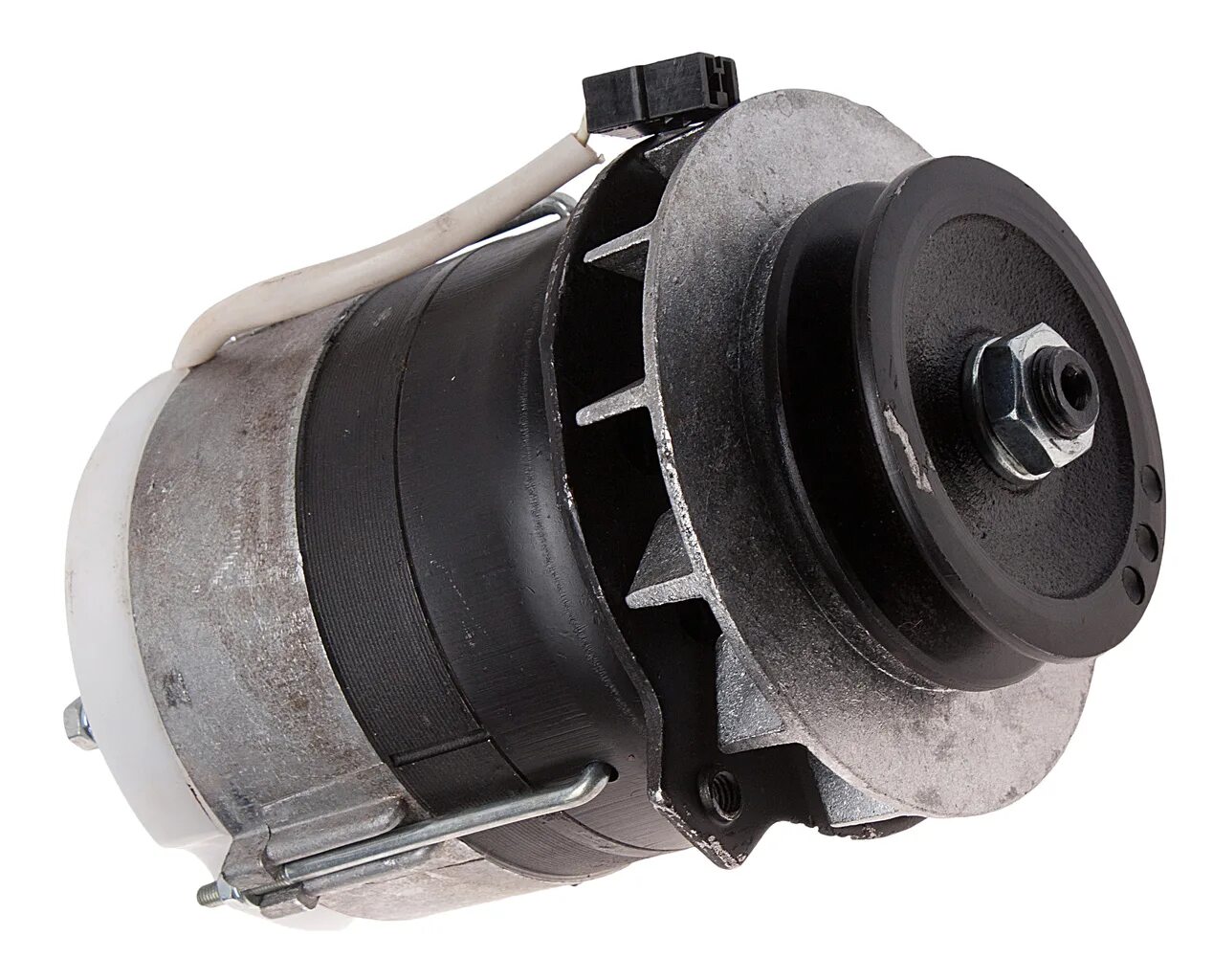 Генератор трактора юмз — 46. Генератор мтз 82. Генератор мтз 82 24в. Генератор мтз-80 12в 1000w. Генератор мтз 12.