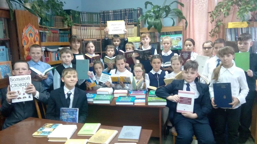 средняя школа кривошеино советского героя федор зинченко. г. зинченко". кривошеинская средняя школа им героя советского союза ф м зинченко. мбоу кривошеинская сош.