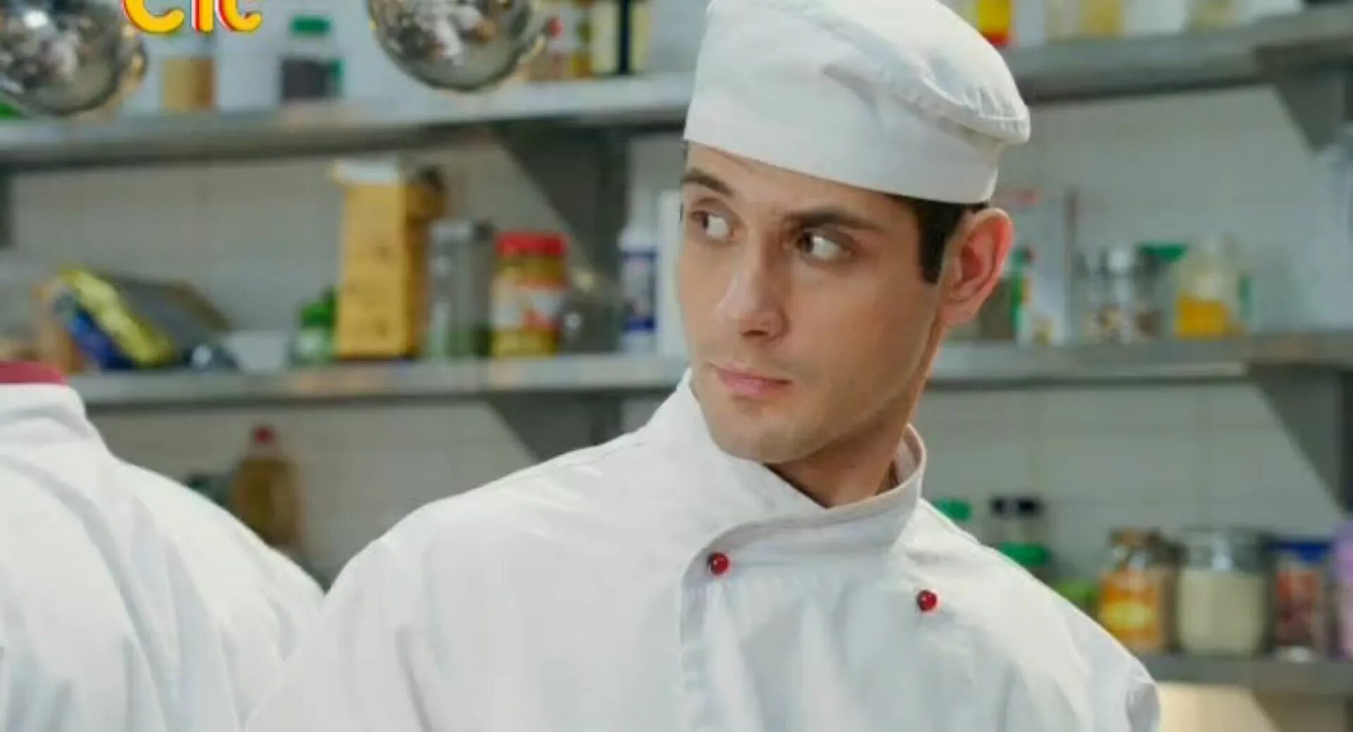 максим лавров кухня актер. валерия федорович и марк богатырев. кухня где макс. максим лавров кухня. мама макса из кухни.