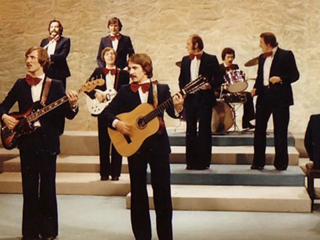 Слушать виа 80х. Виа 70х-80х синяя птица. синяя птица виа 1972. синяя птица 1975. группа синяя птица (ансамбль).