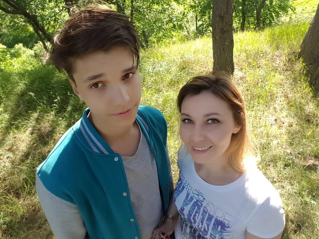 Бахов 12 друзей. Влада Бахова. Влад Бахов мама Анастасия. Анастасия Фадеева мама Влада Бахова. Мама Влада Бахова.