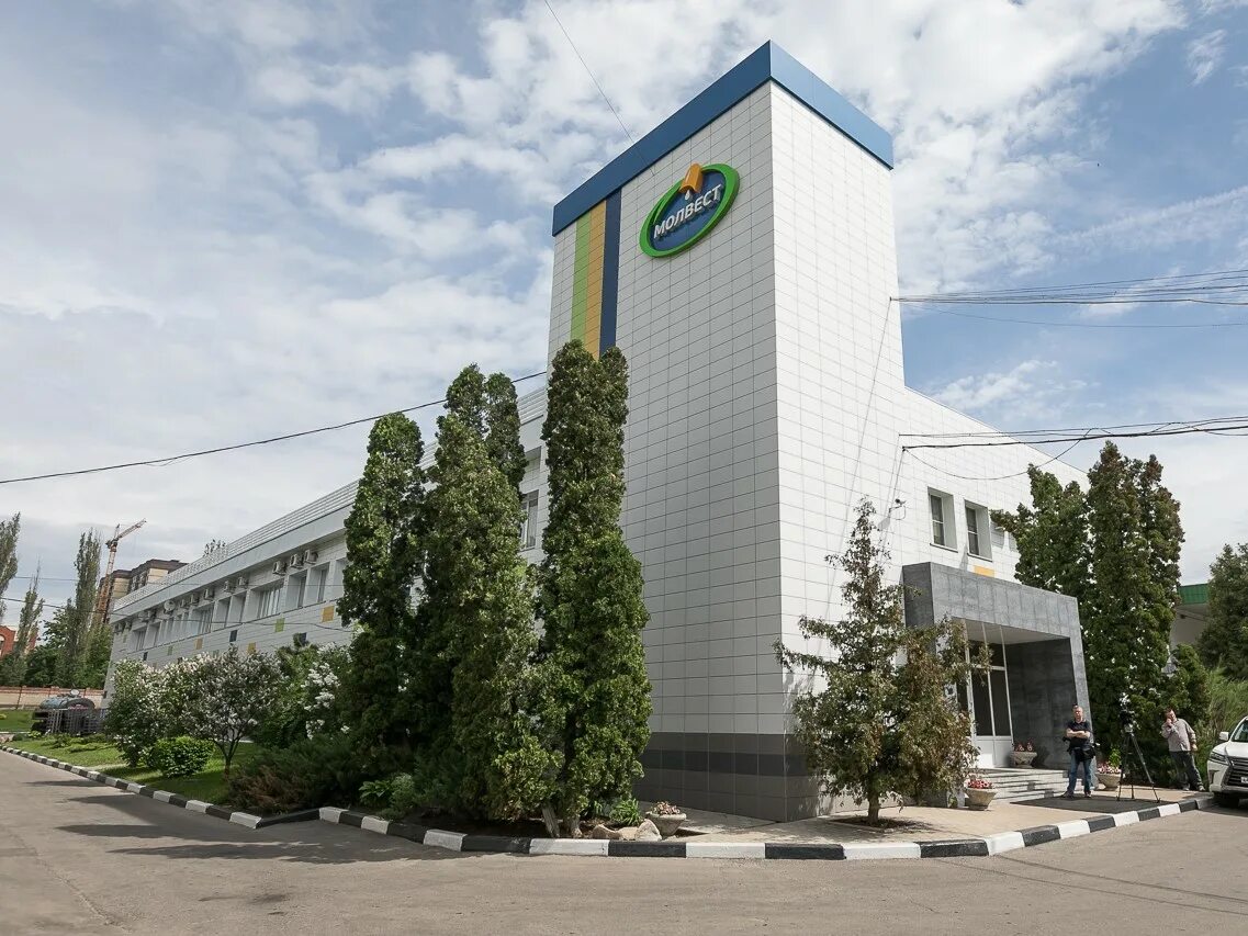 Более 0