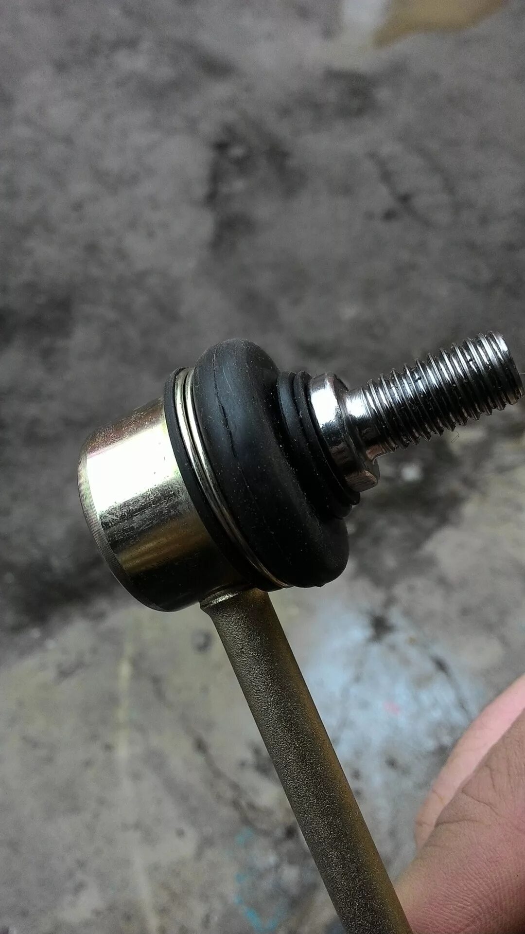 4 передние. Стойки стабилизатора форд фьюжн 1. Стойка стабилизатора форд. Стойки стабилизатора фьюжн 1. Стойка стабилизатора переднего мазда 323.