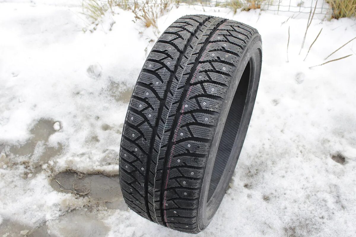 Автошина 205 65 16. Bridgestone Ice Cruiser 7000. Bridgestone Ice Cruiser 7000 шип. Bridgestone ic7000s. Bridgestone Ice Cruiser 7000s 205/55 r16.