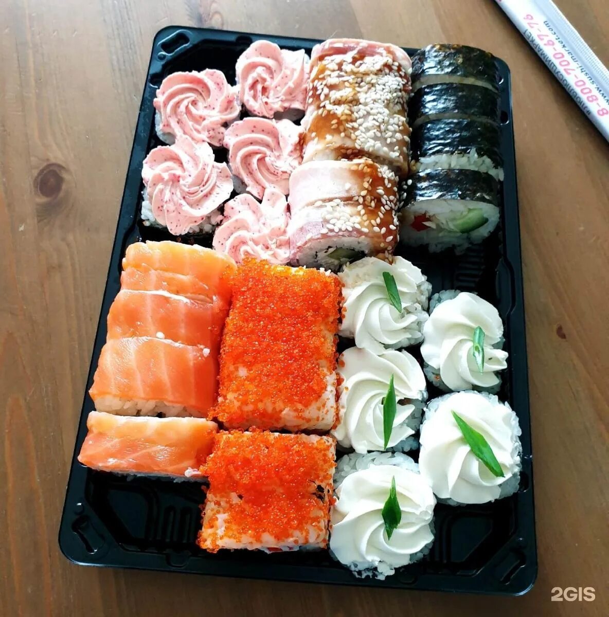 Доставка еды шерегеш. Роллы с омлетом тамаго. Сет микс роллы 4 роллов. Тамаго маки ролл состав. Суши шерегеш.