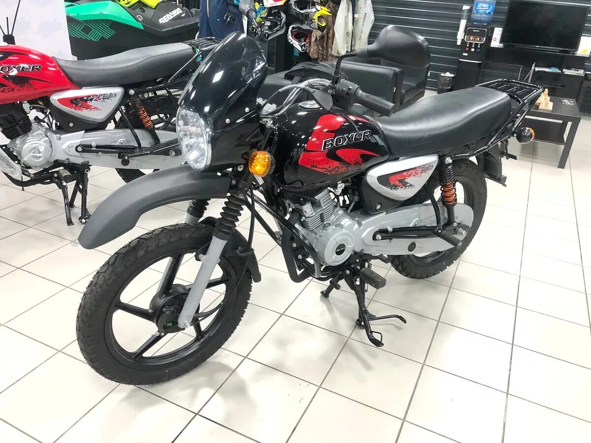 Баджадж боксер новый. Bajaj Boxer 125 черный. Баджадж боксер 150 х. Боксер 150 BM черный. Bajaj Boxer 150x.