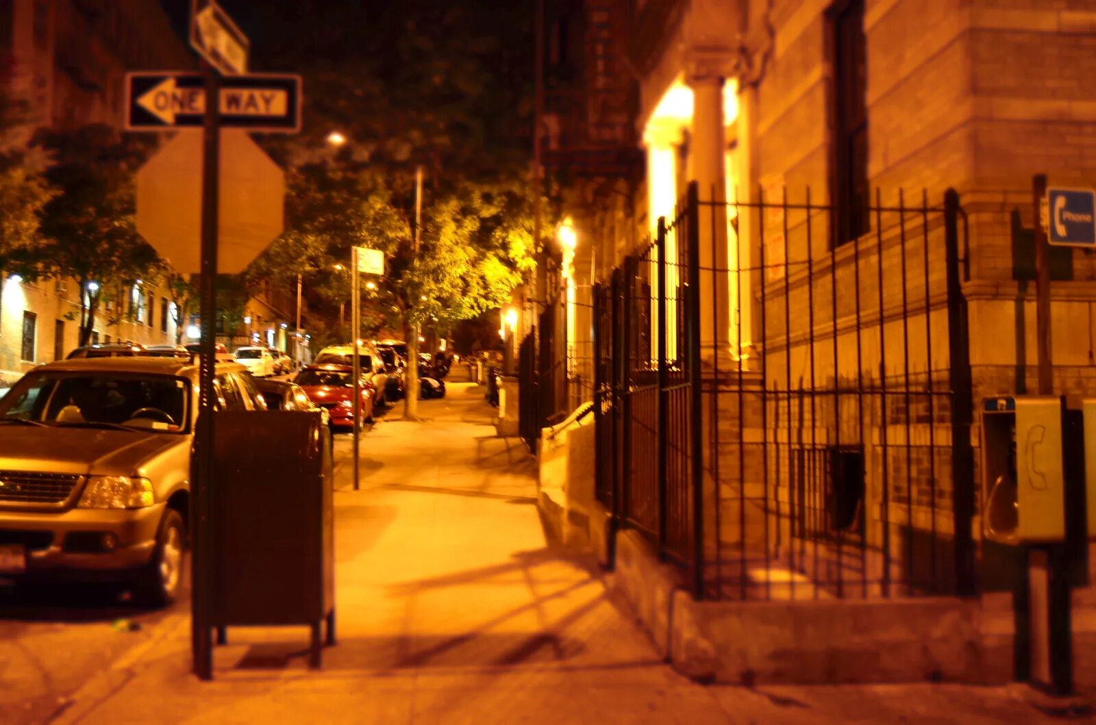 Нью-Йорк ночной Гарлем. Гарлем ночью. Вечерние улицы Гарлема. Вечерние улицы Гарлема тусовка.
