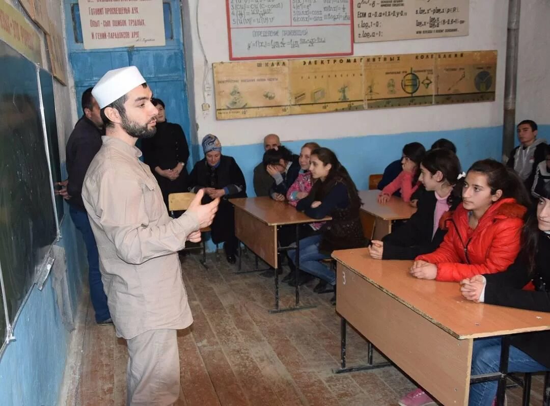 Погода в ичине. Имам Сулейман Стальского района. Кахцуг Сулейман- Стальский. Село Кахцуг Сулейман Стальский район. Новосельская школа Сулейман Стальский район.