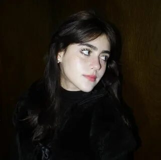 152. Era só uma dessa pra tornar minha vida mais difícil. 