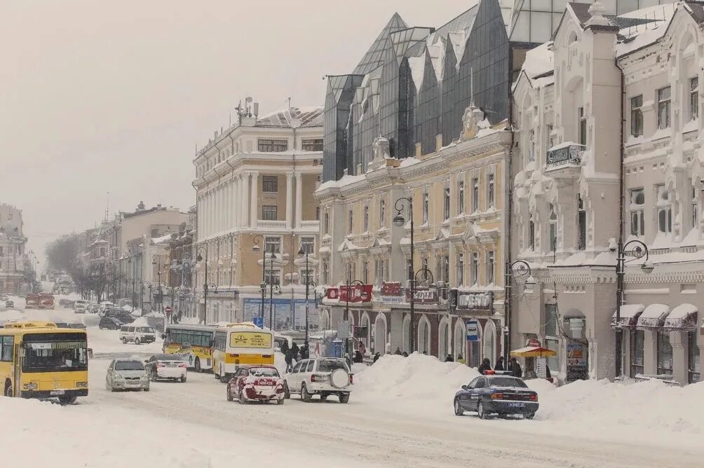 Зимний Владивосток. Город Владивосток зимой. Улицы Владивостока зимой. Снежный Владивосток. Владивосток климат зимой