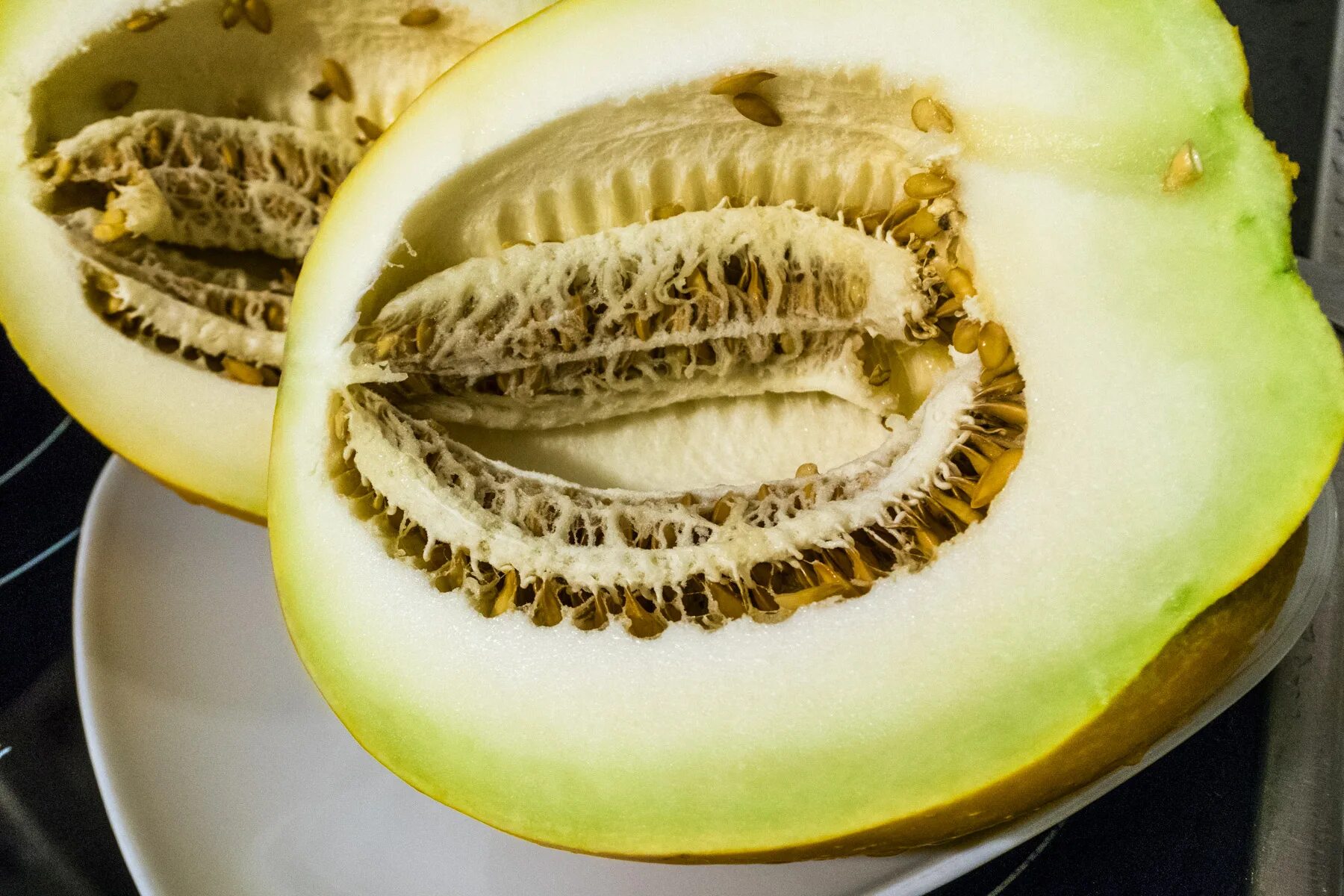 Драже вафельный микс кдв. Вкус дыни банана. Семена бананов. Вкус дыни банана. Драже «вафельный микс» дыня/банан (упаковка 0,5 кг).