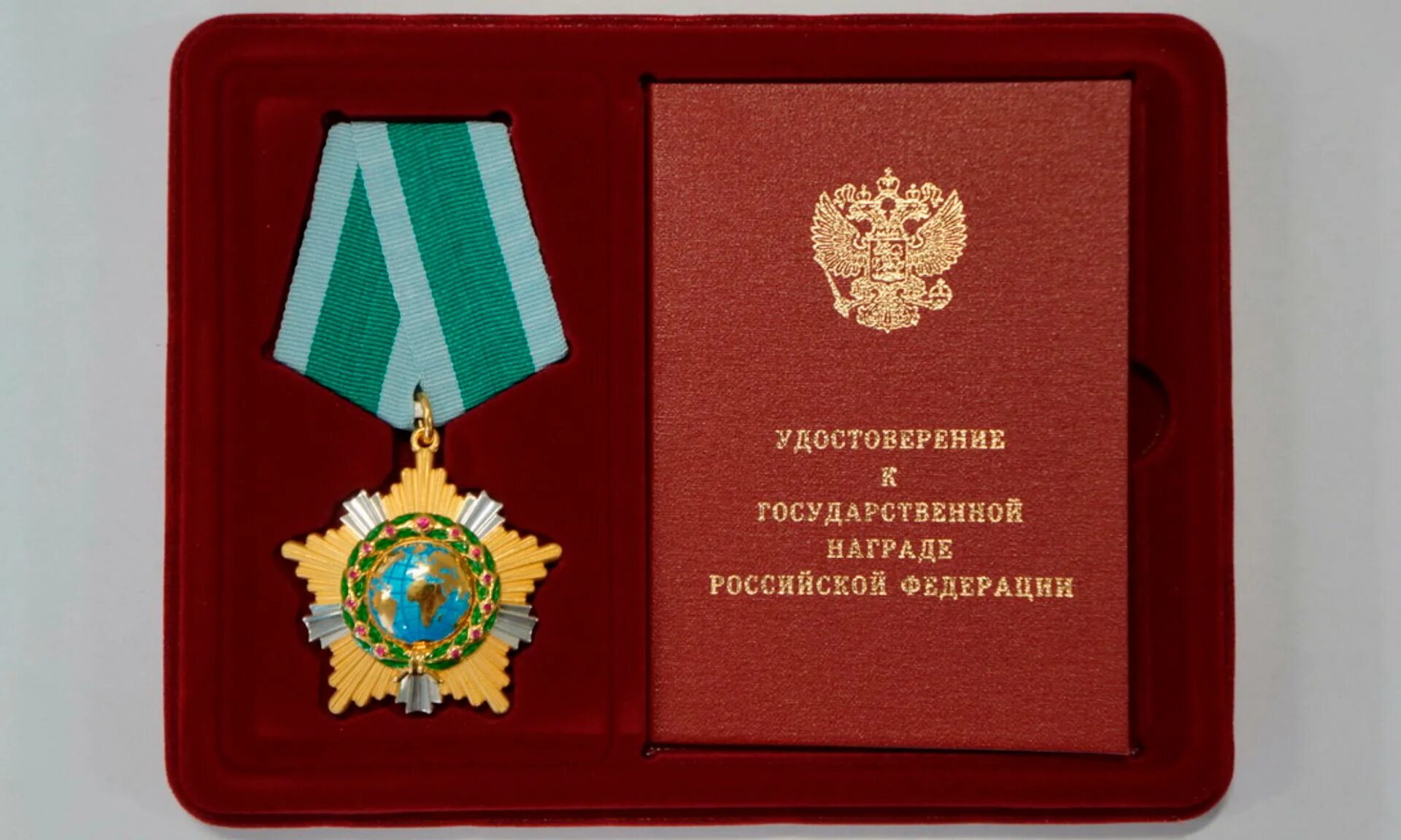 орден медикам пирогова награды. какие награды вручали. путин вручает медаль спортсменам. орден пирогова медаль лука крымский. медаль трудовая доблесть россии.