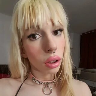 @Ts_Natasha. 🇨 🇦 kinky trans girl making dirty clips 🔞 sissy bimbo fuckd...
