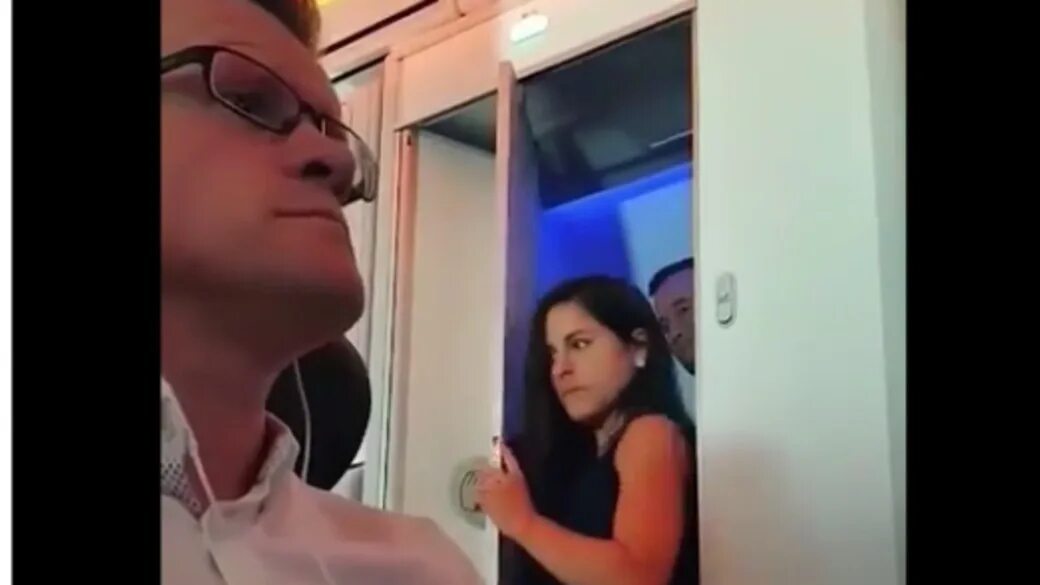 Спалилась и была наказана. Спалилась и была наказана. Женщины спалились. Спалилась и была наказана. Спалился смешные картинки.