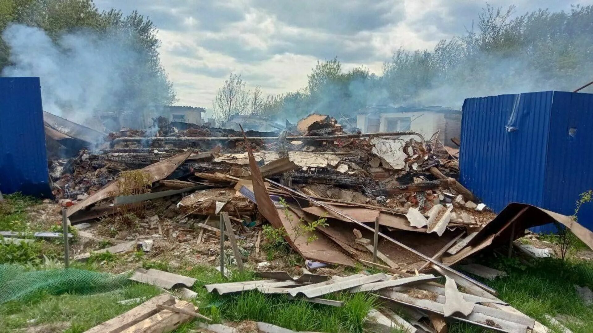 Село сподарюшино белгородской области. Сподарюшино Белгородская область обстрел. Сподарюшино Грайворонского района Белгородской области обстрел. Пожар в городе.