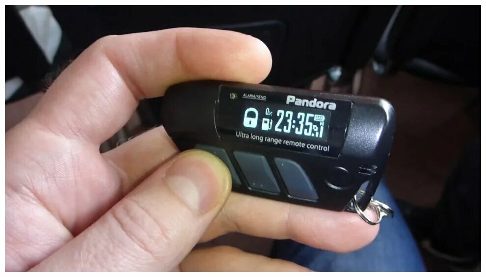 Pandora d800 брелок. Сигнализация Пандора брелок 5 кнопок. Брелок сигнализации Пандора 2005 год. Батарейка для сигнализация Пандора 2007.