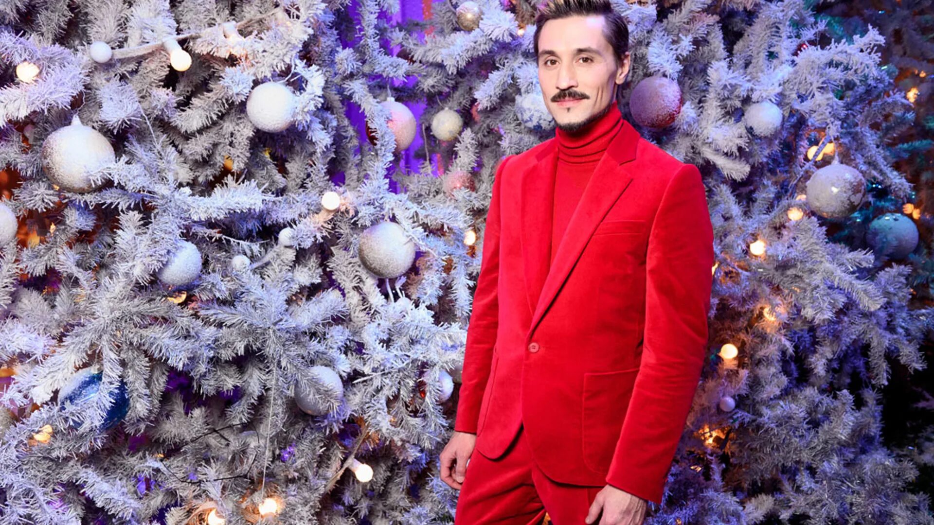 самый новый год 2020. голубой огонек 2013 галкин. открытки на новый год 2023. новогодний ведущий. новогодние премьеры 2023 года.