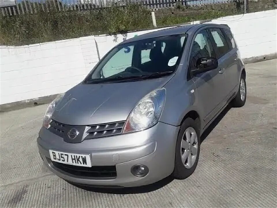 Nissan note оранжевый. Versa 2014 хэтчбек nissan экстерьер. Цвета ниссан ноут. Цвета ниссан ноут. Цвета ниссан ноут.
