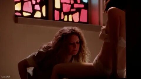 Наташа Лайонн Голая.