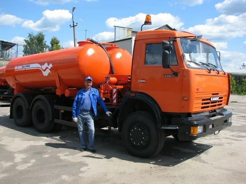5 кубов. Услуги ассенизатора 5м куб. Маз 500 ассенизатор. Ассенизатор выкачка канализации. Маз ассенизатор 10.