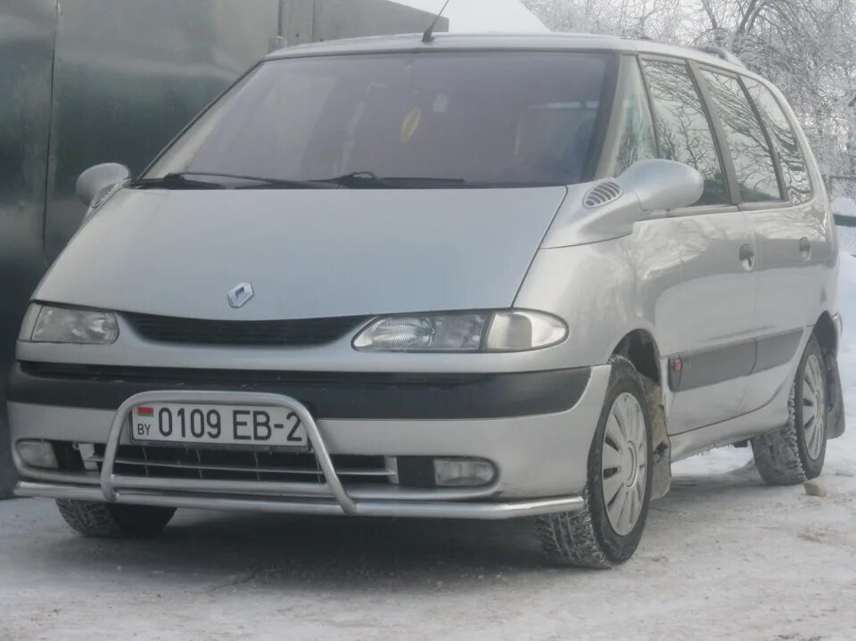 Renault белоруссии. Renault Espace 2.0 at, 2005,. Кенгурятник на Рено Сценик 1. Renault Espace III 7700865695. Кенгурятник на Рено Эспейс 4.