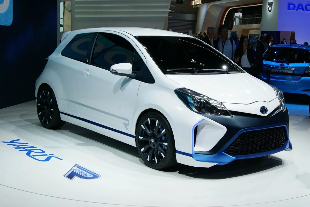Toyota prius c. Toyota prius 2010. Toyota prius hybrid 2012. Toyota prius hybrid 2014. Тойота приус японская.