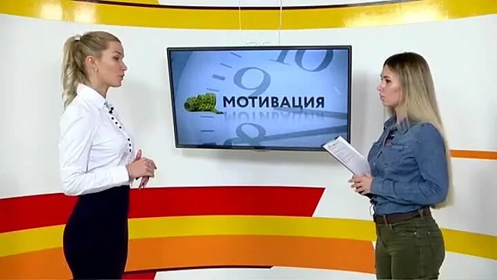 Канал девять новостей. Девятка ТВ Киров ведущие. Ведущие 9тв Киров. Журналисты 9 канала Киров. Телеканал девятка.