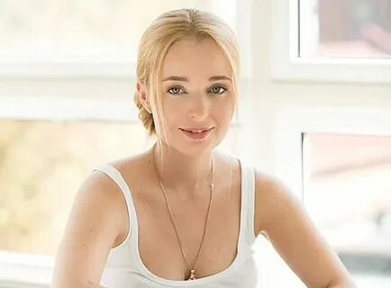 Xotin jinsiy aloqa qilish uchun santexnikni bezovta qilmoqda.