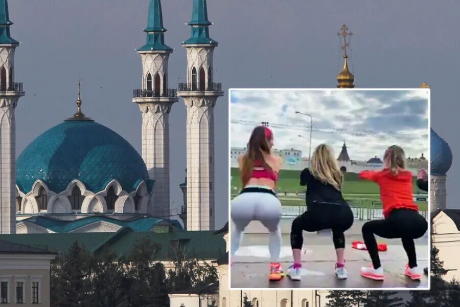 Напротив мечети. Девушка перед мечетью. голая на фоне мечети. селфи на фоне мечети. девушка танцует на фоне мечети.