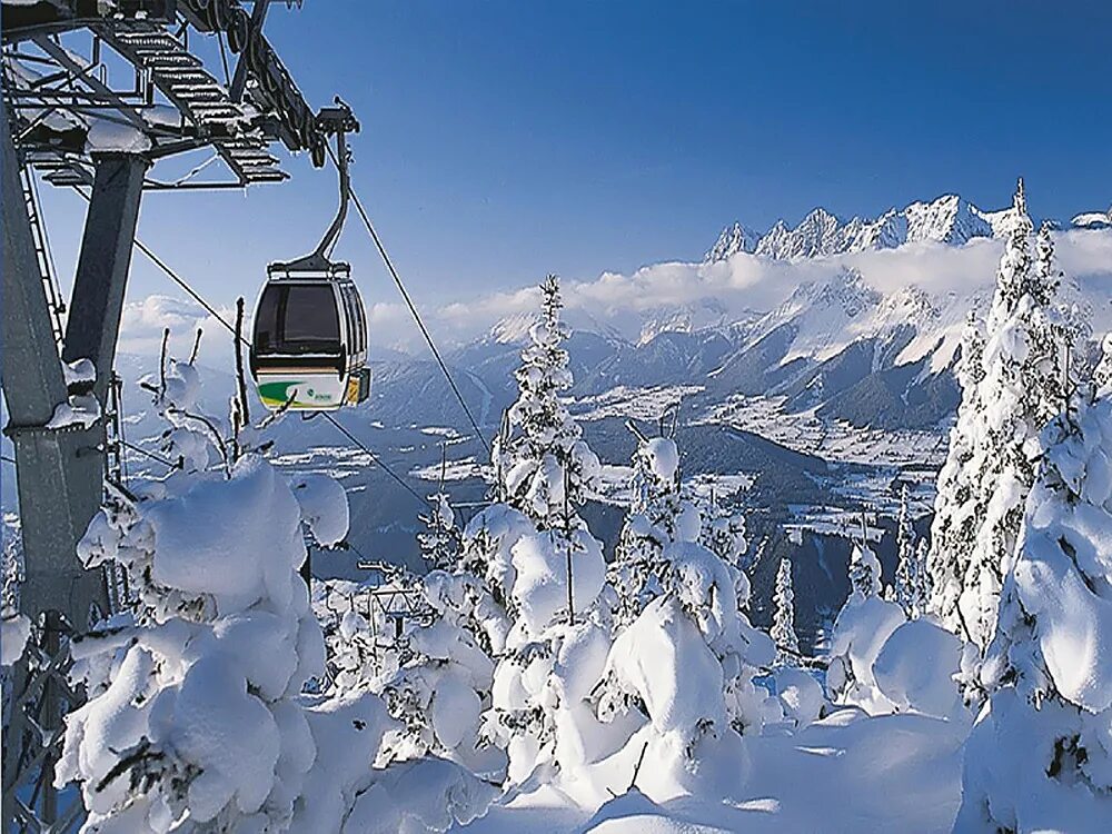 Самый высокий горнолыжный курорт. Курорт Шамони лыжи. Шамони Франция горнолыжный курорт. Бакуриани горнолыжка. Cortina d'Ampezzo Италия.