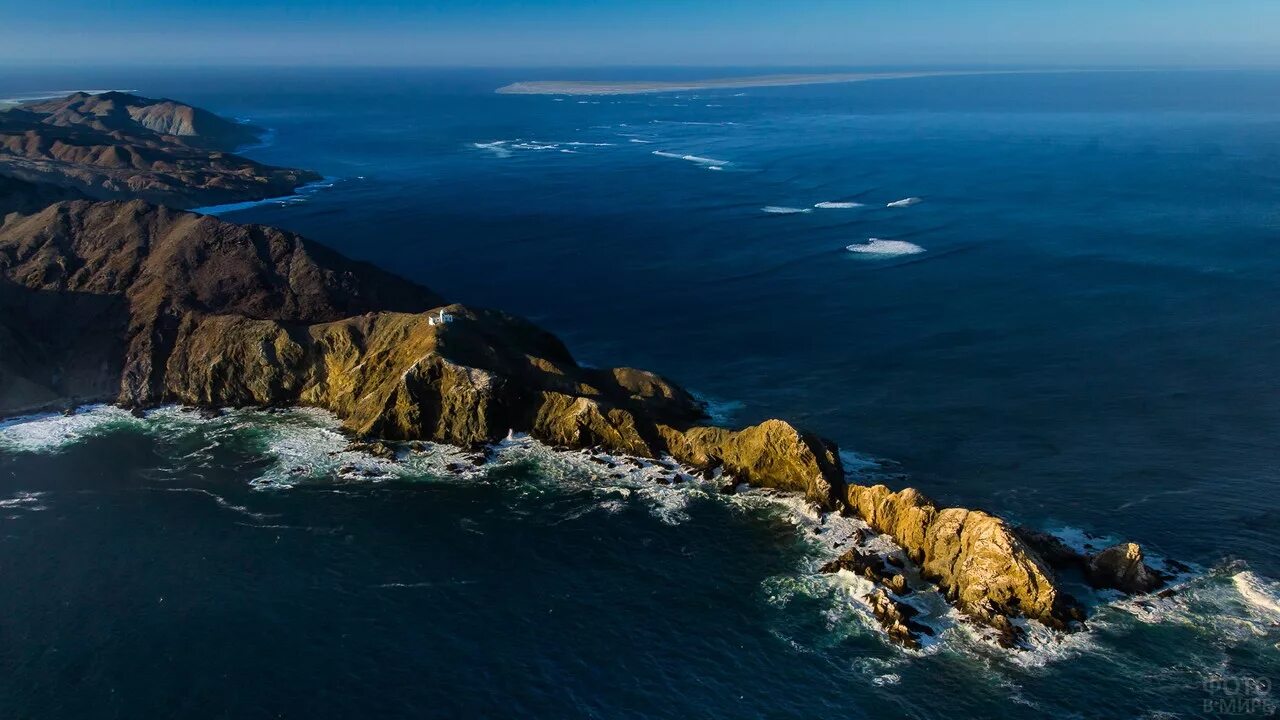 Архипелаг на западном побережье. Мадагаскар остров. Заповедник st kilda. Залив львиная пасть итуруп. Остров командорские острова.