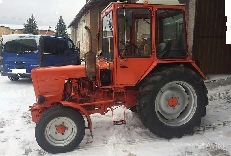 Куплю трактор б у кемеровская область. Трактор т-25 1998. Трактор т-25 с куном 2002. Трактор т-25 2002 года. Т-25 Владимирец.