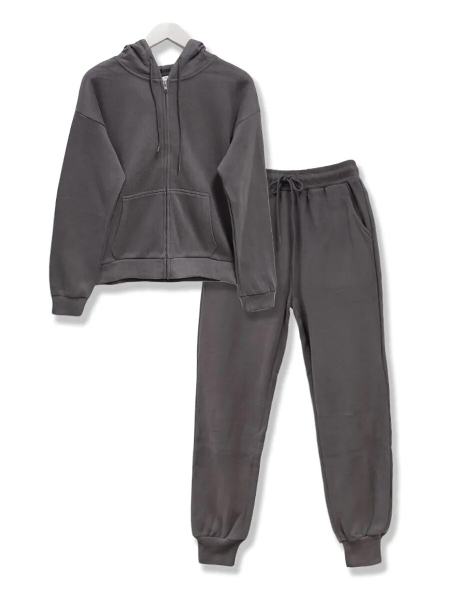 Whole folks костюм. Niu. Whole folks спортивный костюм женский. Костюм whole folks. Костюм whole folks.