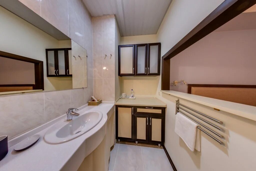 Гостиница Эльбрус 3*, Чебоксары, цены от 3300 руб. 101Hotels.com