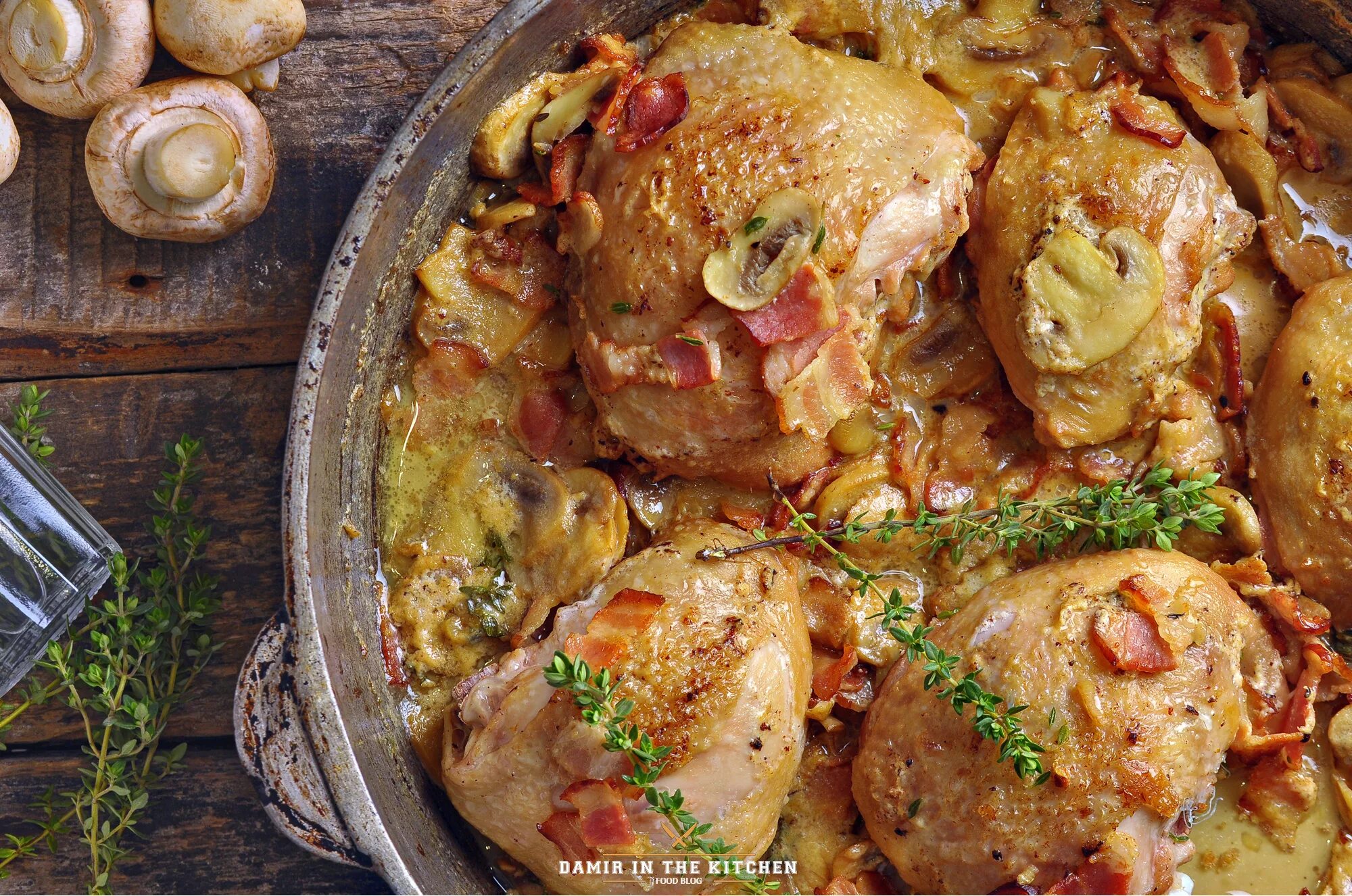 Куриные бедра фаршированные грибами. Машрум чикен. Бедрышки куриные с грибами рецепт. Филе бедра курицы в духовке. Бедрышки куриные с грибами рецепт.