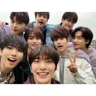 Со stray kids