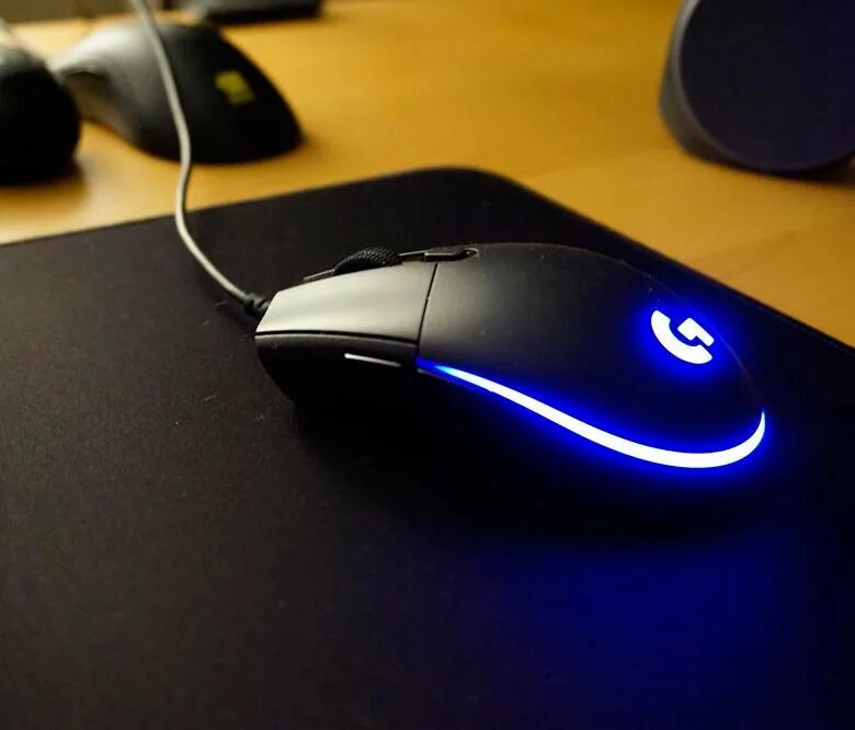 G102 light. Logitech g g102 prodigy. мышь logitech g102. мышка логитеч g102. игровая мышь logitech g102.