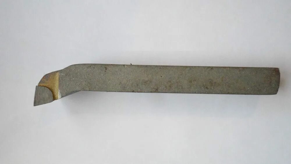 Резец отрезной т5к10. Резец канавочный т5к10. Резец токарный подрезной отогнутый т5к10 25х16х140. Резец токарный т5к10. Резец токарный т5к10.