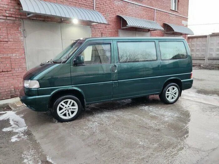 Volkswagen transporter t6 рестайлинг. минивэн volkswagen caravelle 2020. фольксваген каравелла зеленый. фольксваген каравелла салатовый. зеленая каравелла.