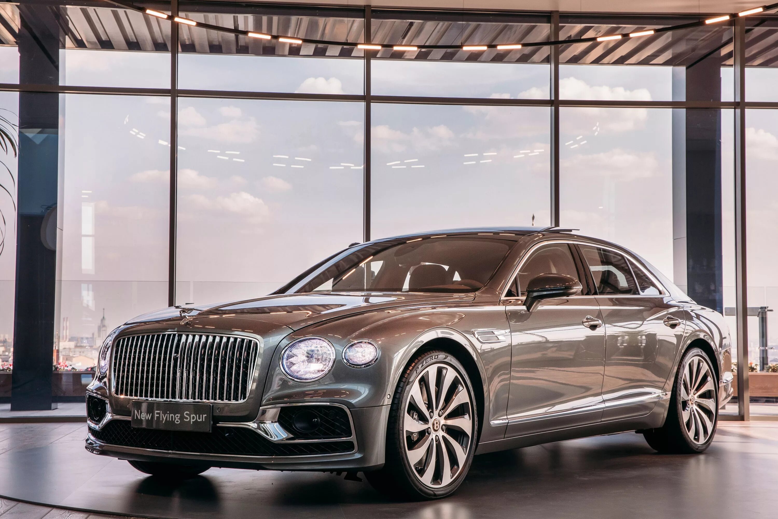 Бентли flying spur. Bentley Flying Spur 2020. Bentley Flying Spur 2021. Бентли 2020 Flying Spur w12. Бентли Flying Spur 2021.