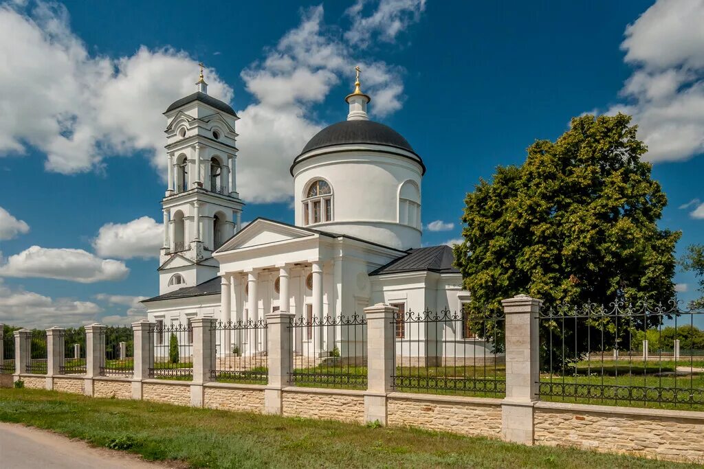 Усадьба Скорняково Архангельское Церковь Михаила Архангела. Задонский район усадьба Скорняково-Архангельское. Церковь Архангела Михаила, село Скорняково. Усадьба в Скорняково Задонского района. Усадьба архангельское липецкая область