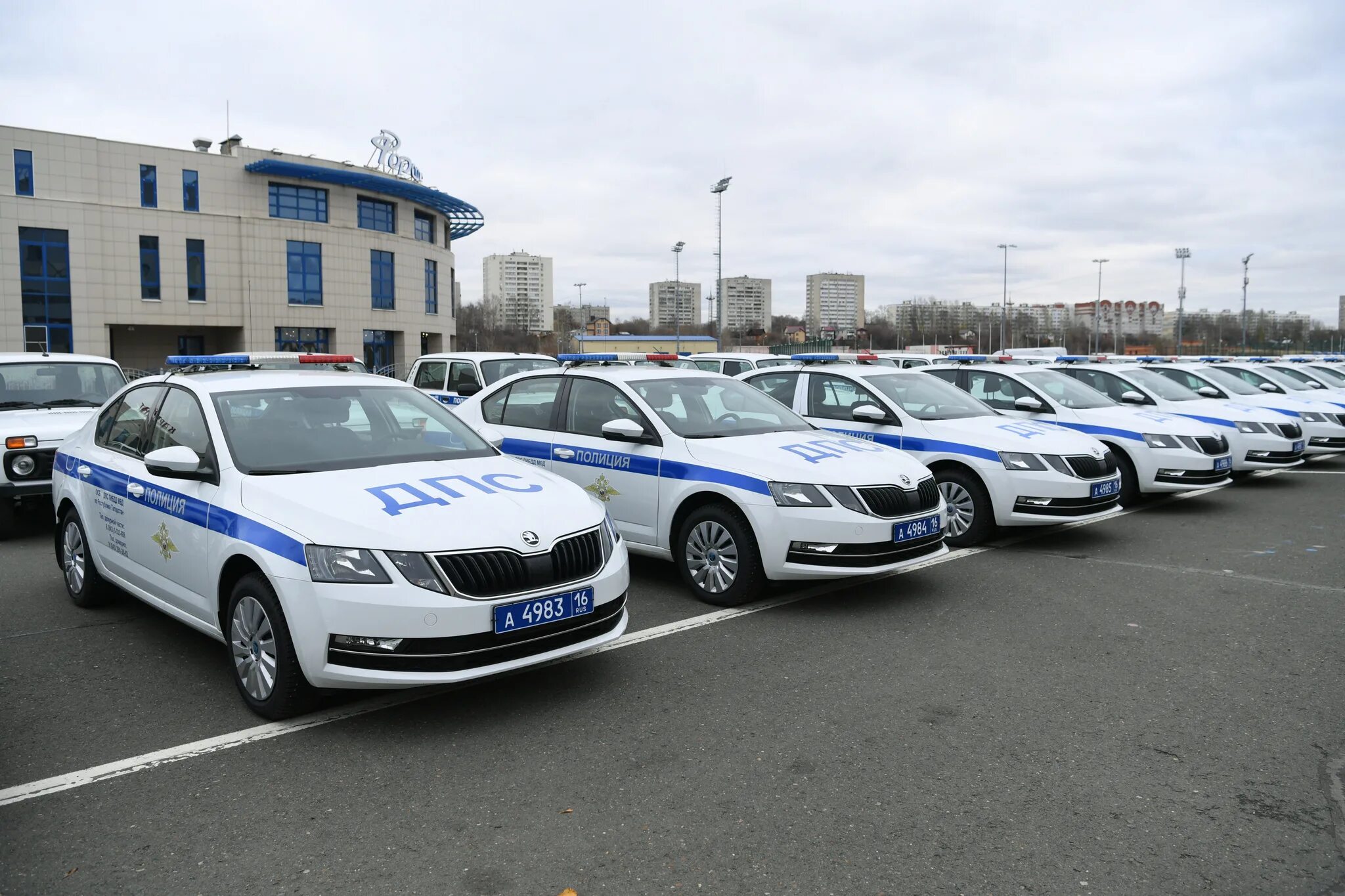 Автопарк полиции. Автопарк полицейских машин. Полиция Татарстана машины. Полицейская машина Татарстан.