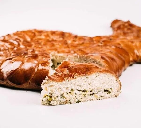 Пирожки с судаком. Кулебяка с рыбными консервами. Открытый рыбный пирог. Слоеный пирог с рыбой. Пирог с судаком и капустой.