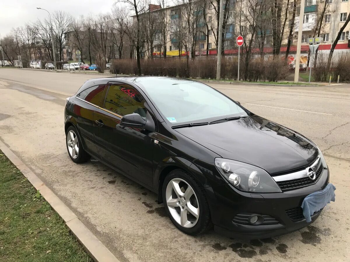 Опель астра gtc 2010 1. Opel astra gtc 2010. Astra gtc 2010. Astra gtc 2010. Opel gtc 2010 красный.